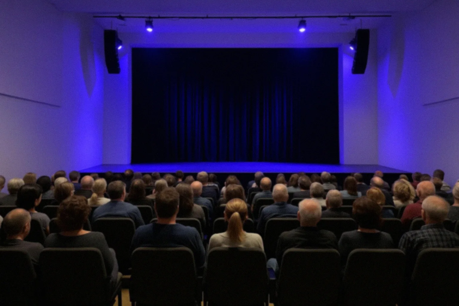 Karnawał z Ludwikiem Jerzym Kernem – relacja z lutowego Salonu Poezji