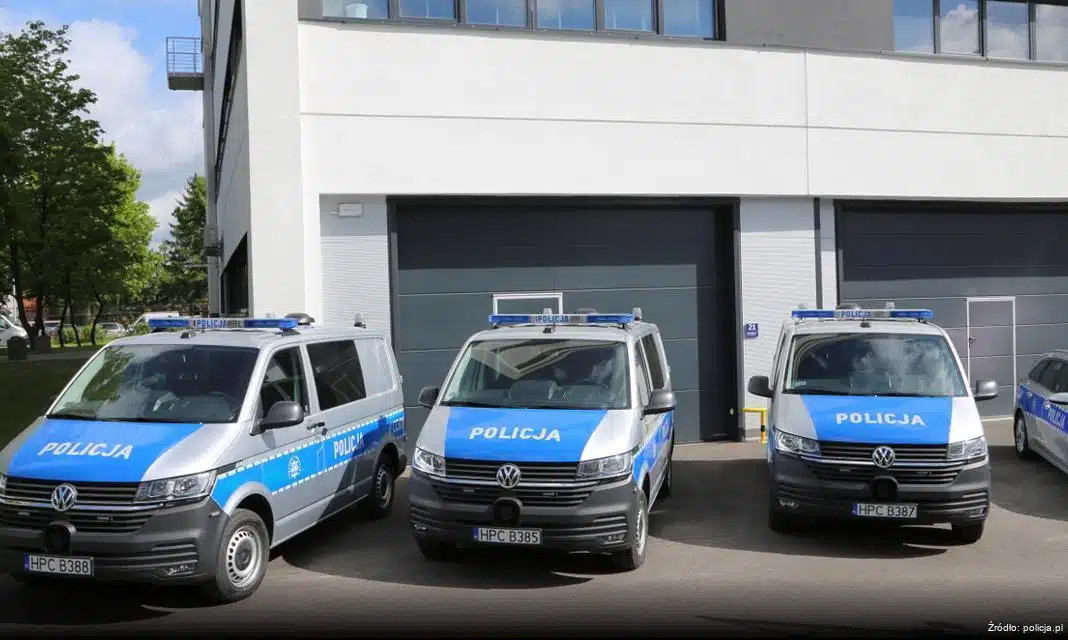 Intensywne kontrole policji w Suchej Beskidzkiej – pięciu kierowców straciło prawo jazdy za nadmierną prędkość